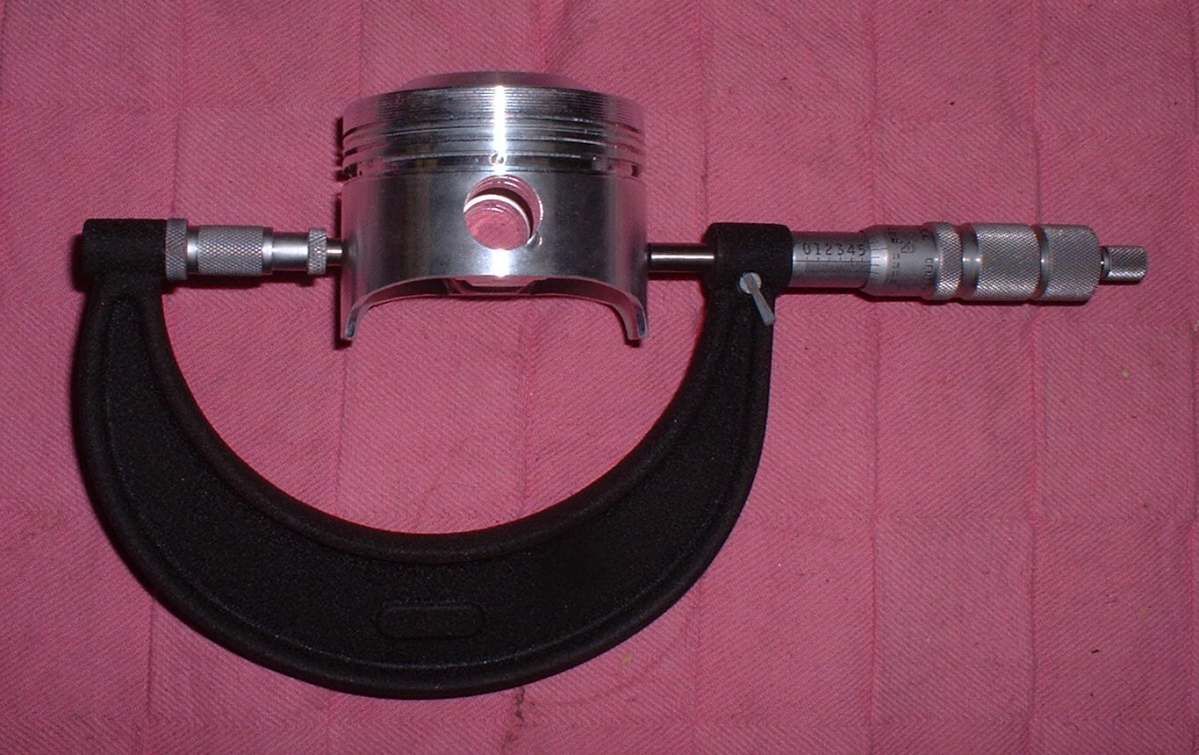 measure_piston.jpg